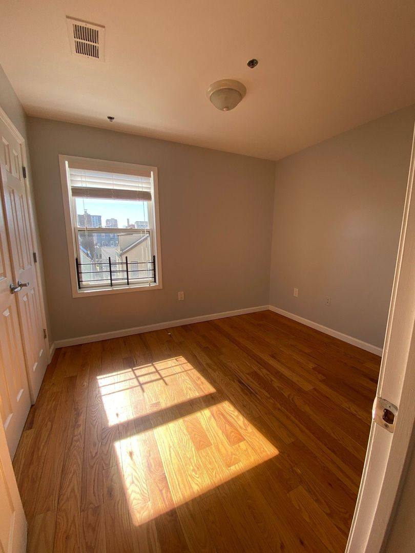 Apartment for rent at 115 42nd St, Union City, NJ 07087