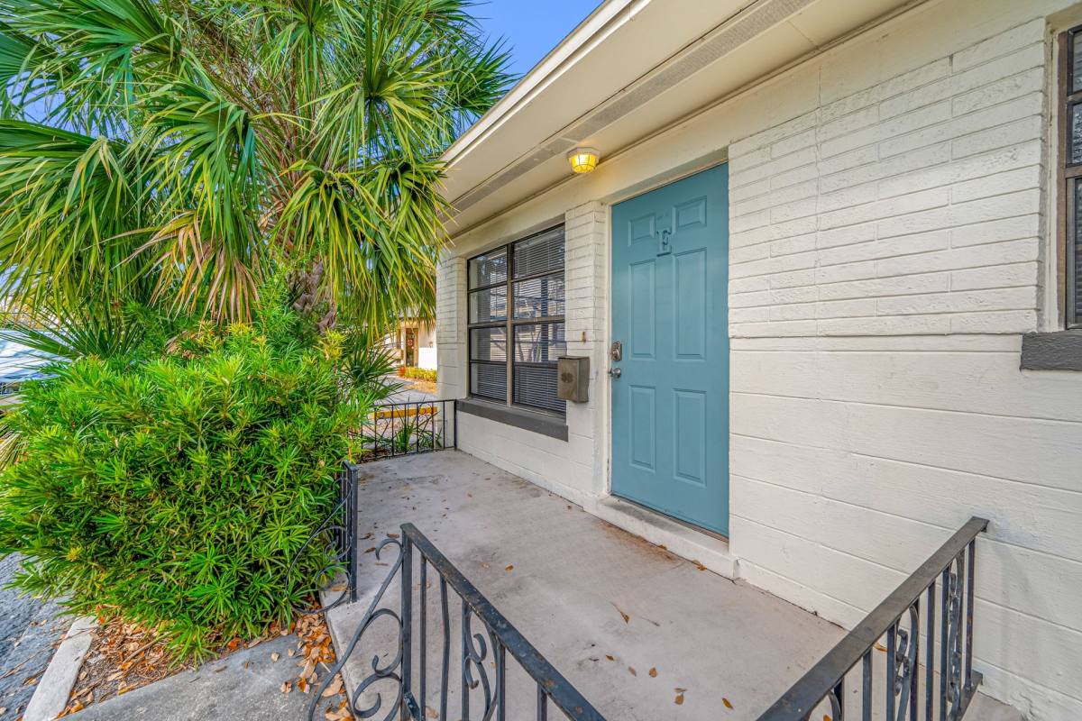 Apartment for rent at 3901 5th Ave N, Saint Petersburg, FL 33713