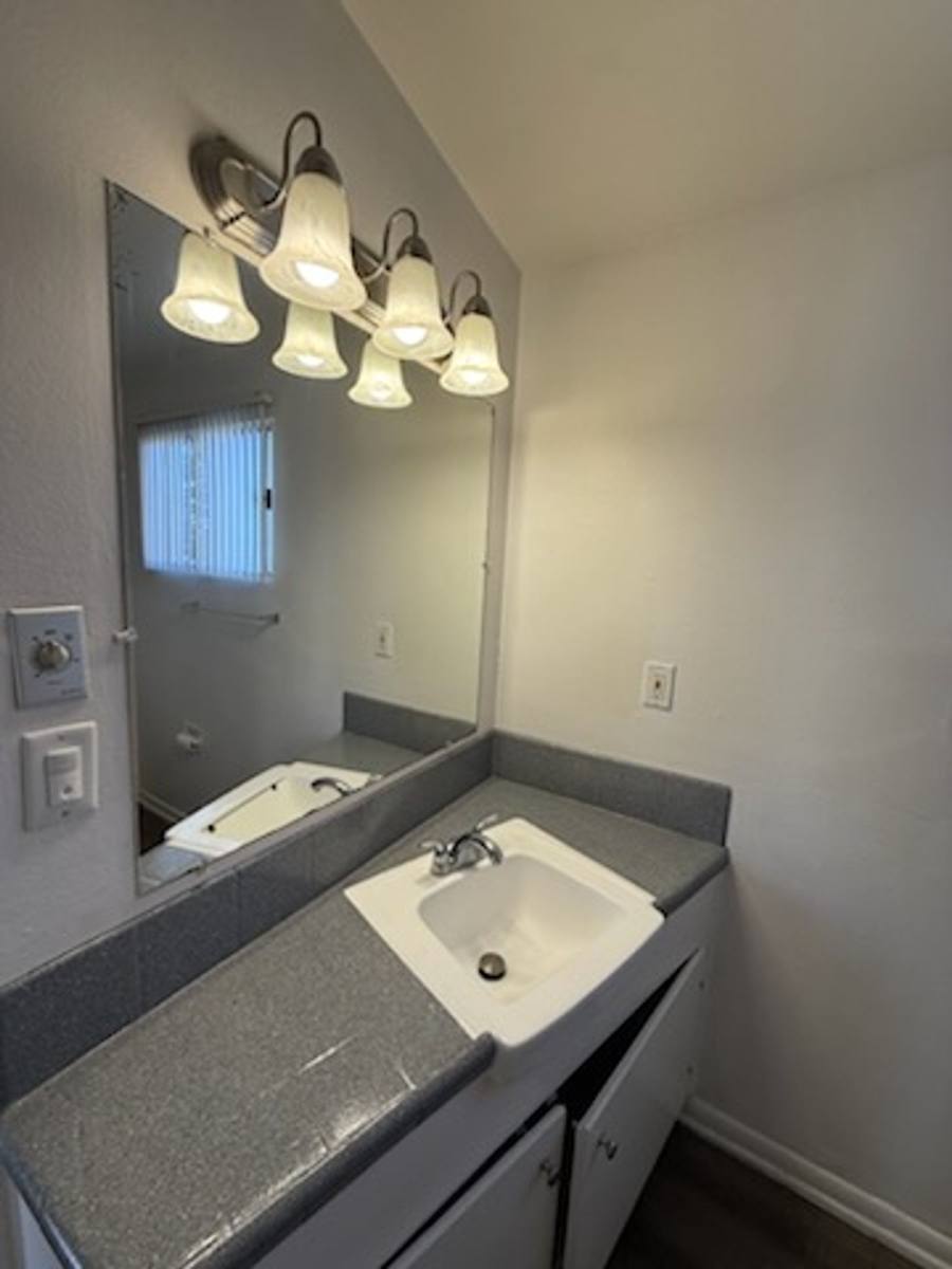 Apartment for rent at 443 Occidental Dr, Oxnard, CA 93036