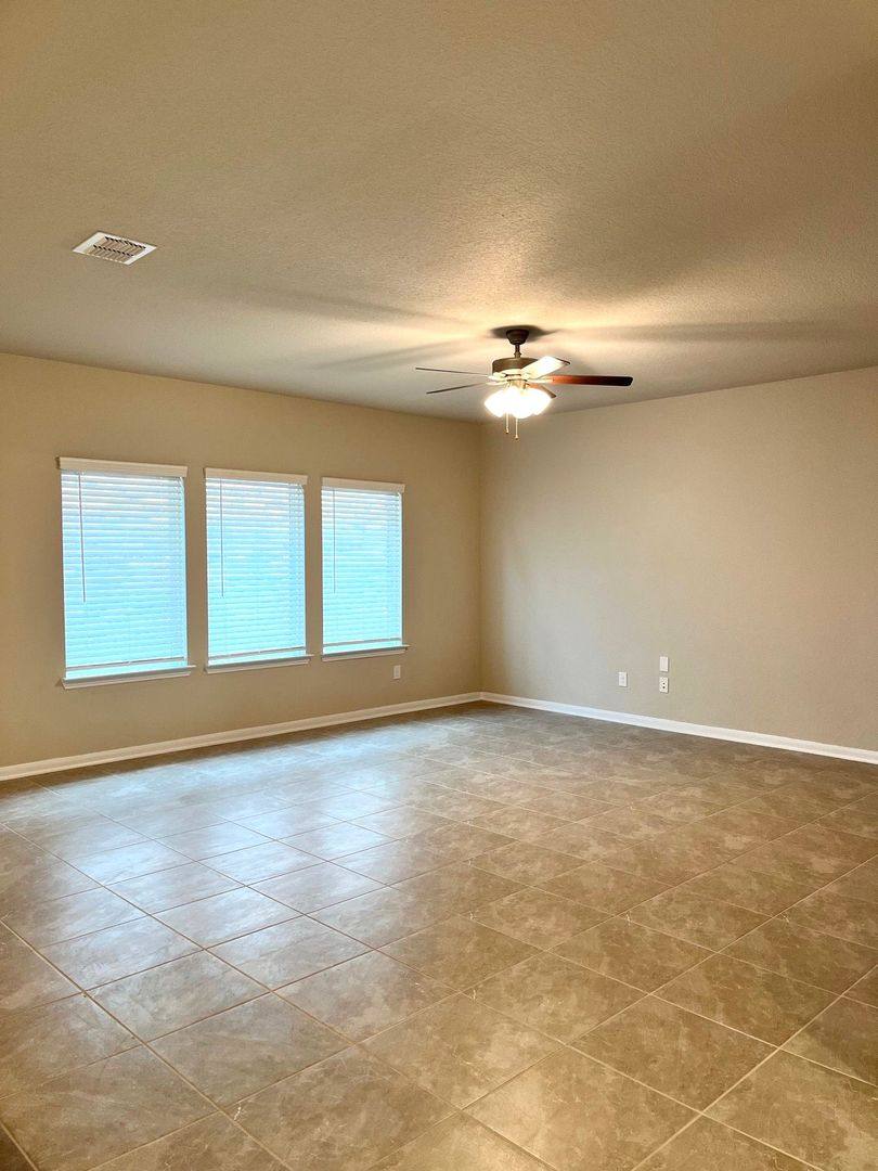House for rent at 9223 Grand Western, Converse, TX 78109