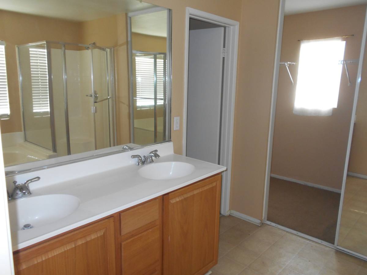 House for rent at 17419 Calle Rio Vista, Moreno Valley, CA 92551