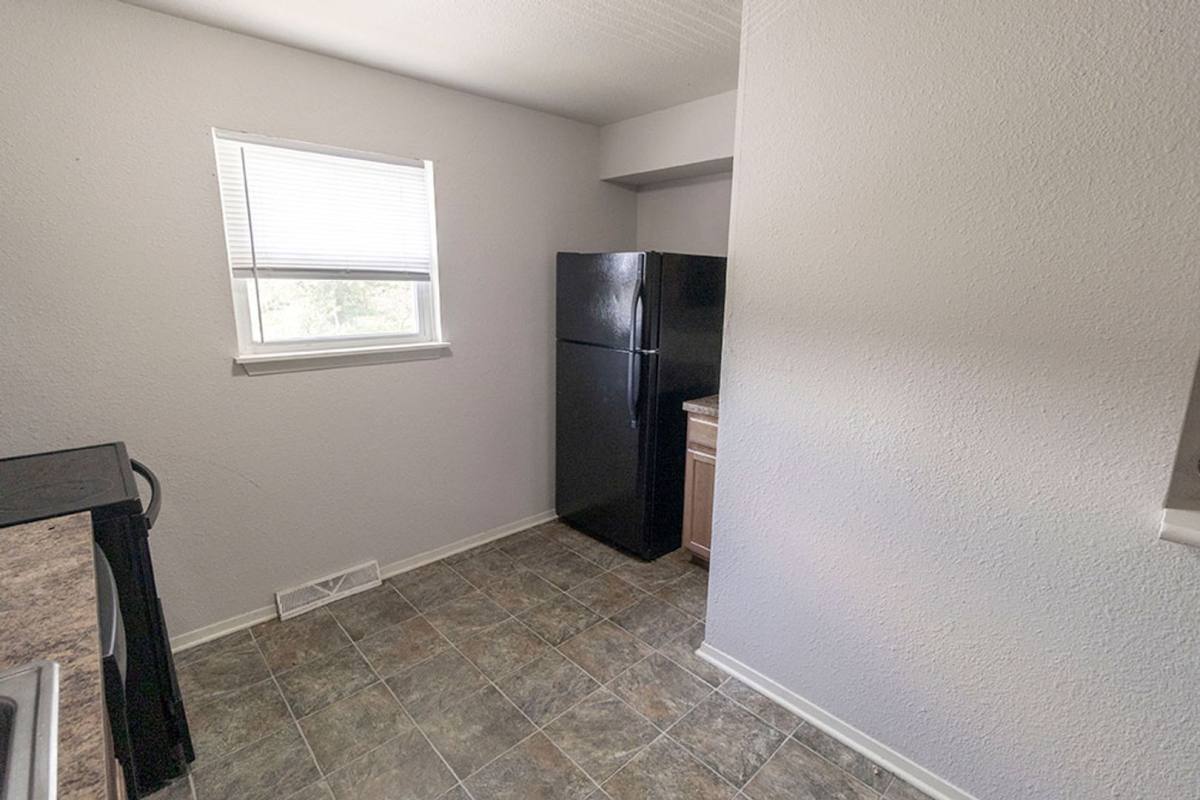 House for rent at 215 N W Blvd, Columbia, MO 65203