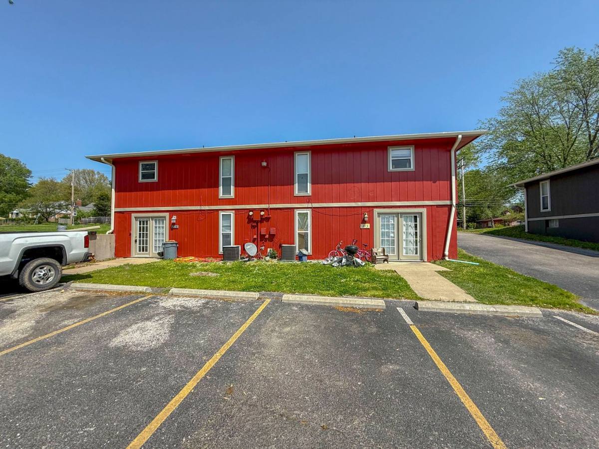House for rent at 215 N W Blvd, Columbia, MO 65203