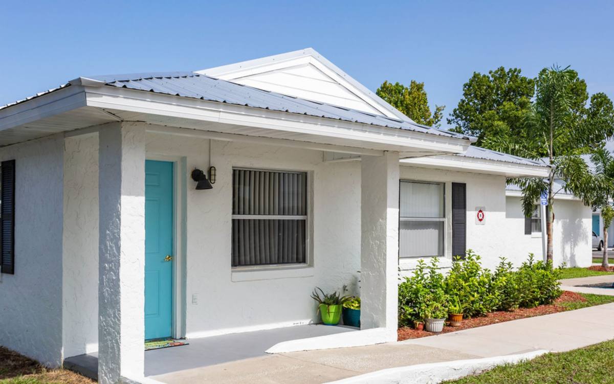 Apartment for rent at 1515 Lincoln Ave, Mount Dora, FL 32757