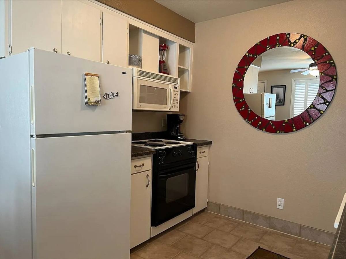 Apartment for rent at 110 Ocean Beach Blvd S, Long Beach, WA 98631