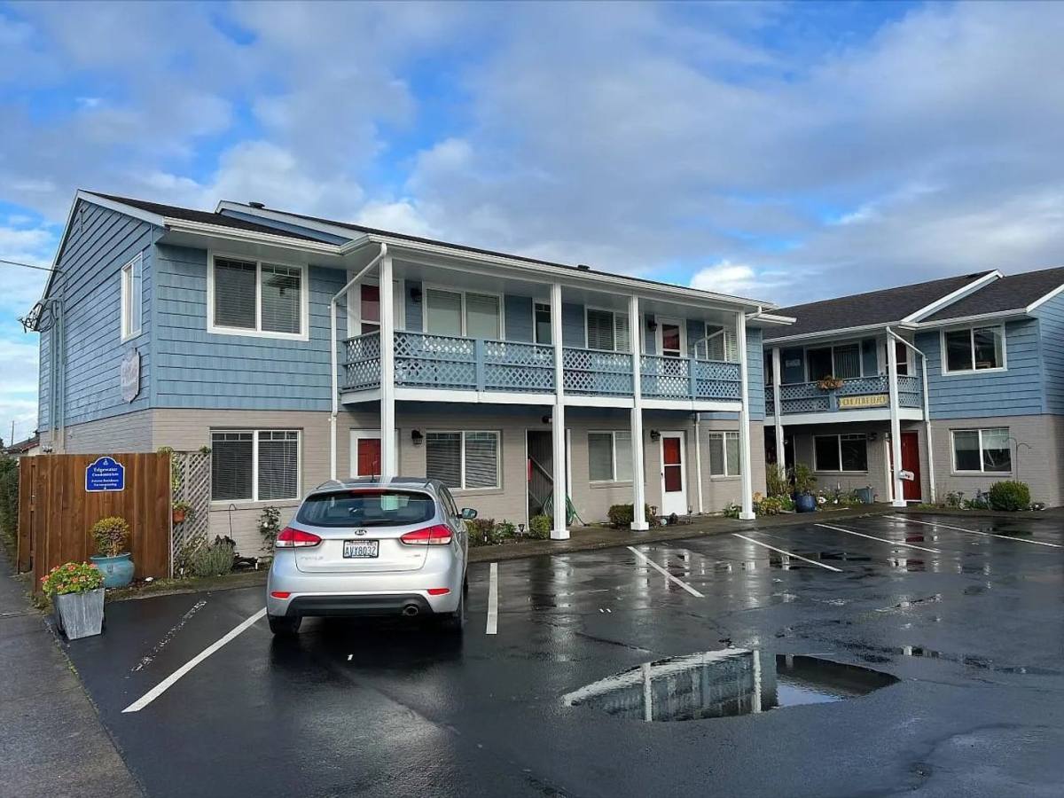 Apartment for rent at 110 Ocean Beach Blvd S, Long Beach, WA 98631