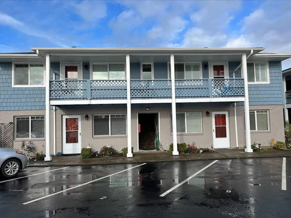 Apartment for rent at 110 Ocean Beach Blvd S, Long Beach, WA 98631