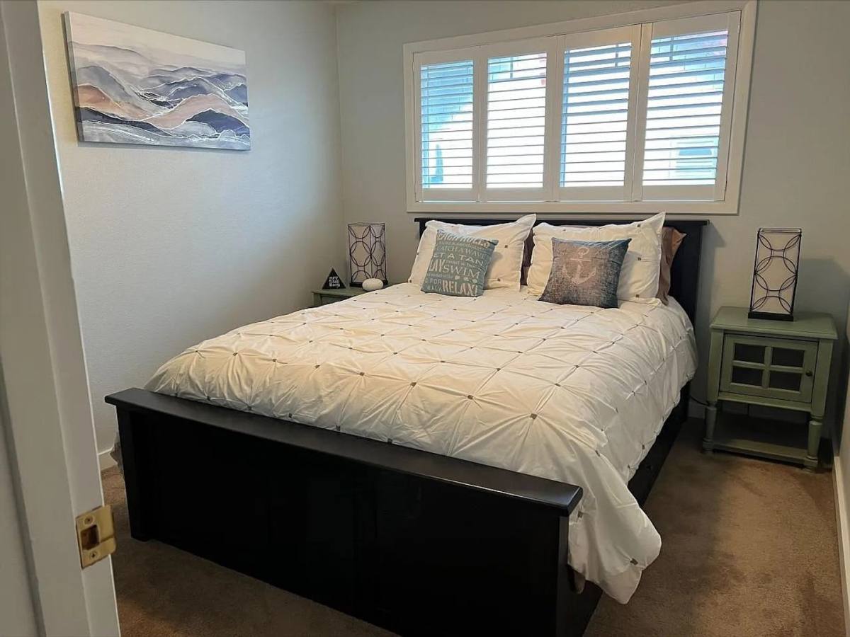 Apartment for rent at 110 Ocean Beach Blvd S, Long Beach, WA 98631
