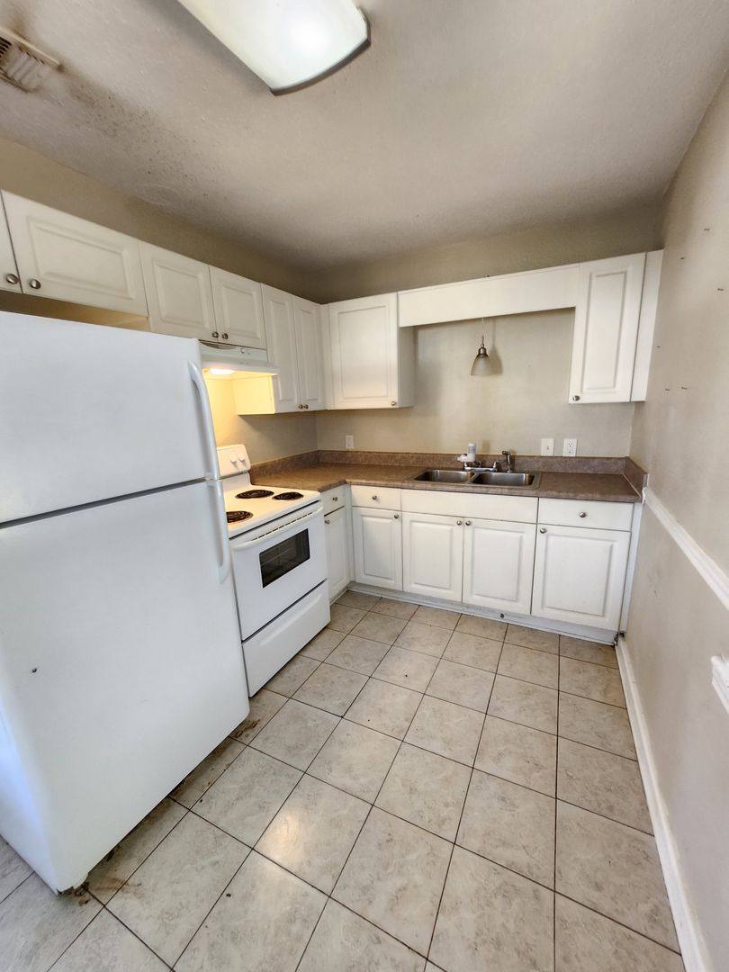 House for rent at 5501 Mayfair Dr, Pensacola, FL 32506