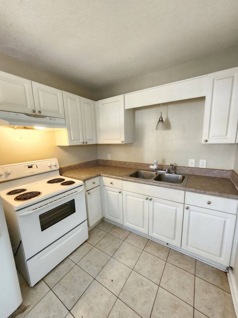 House for rent at 5501 Mayfair Dr, Pensacola, FL 32506