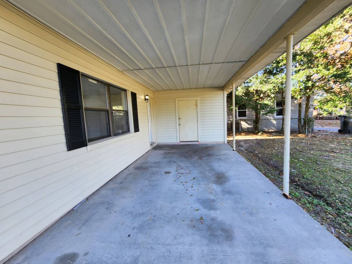 House for rent at 5501 Mayfair Dr, Pensacola, FL 32506