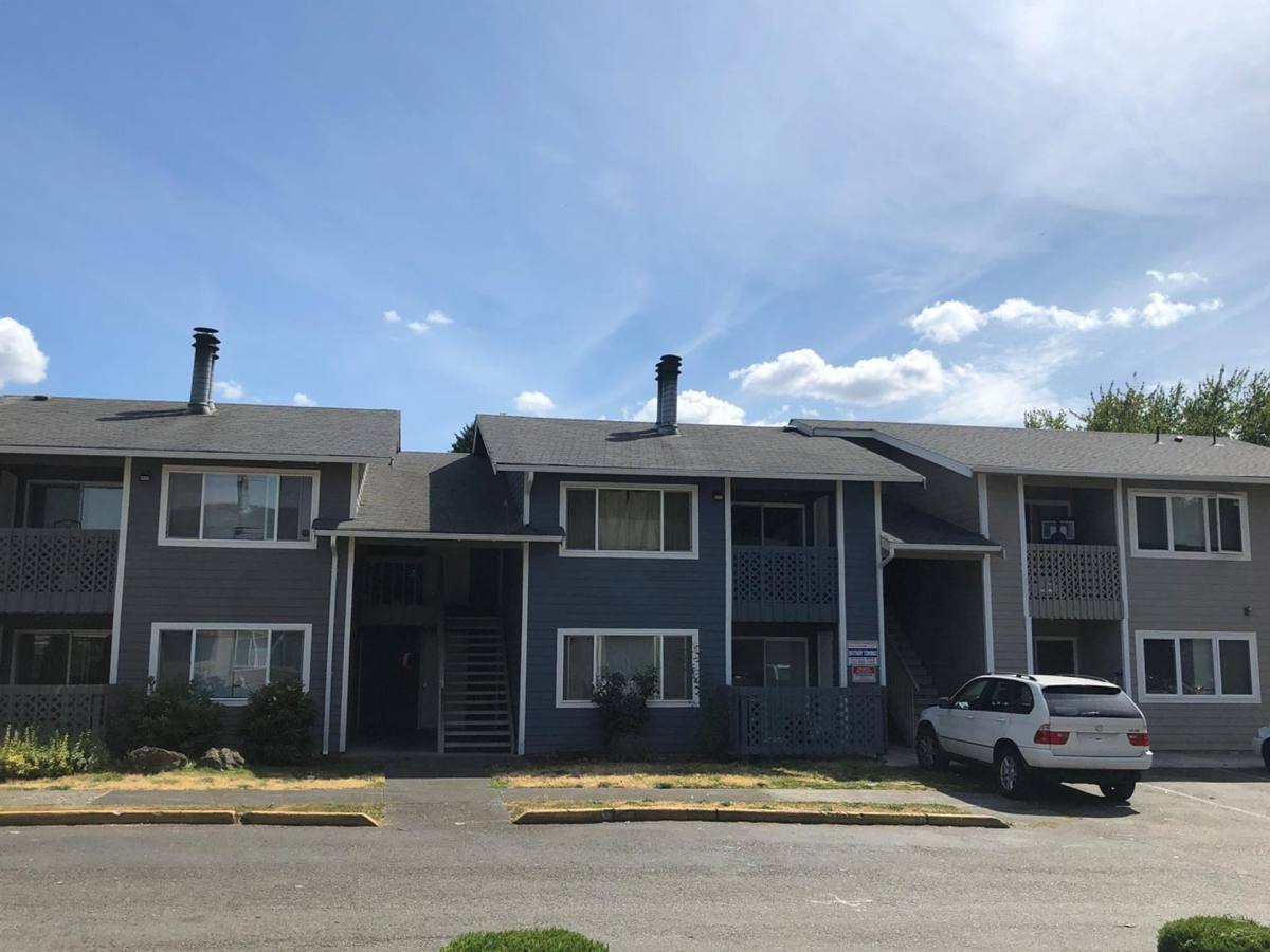 Townhouse for rent at 2952 O St SE, Auburn, WA 98002