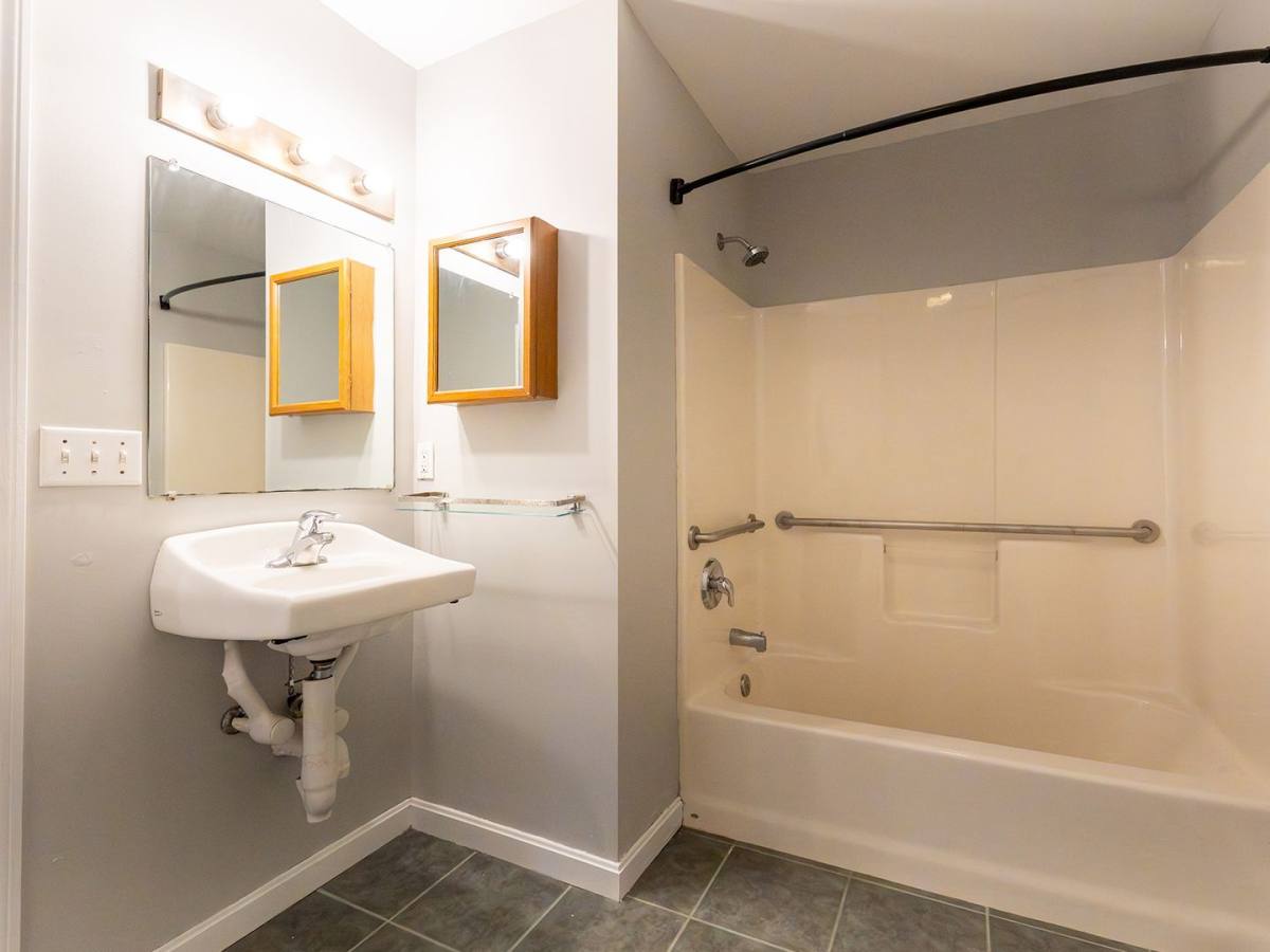 Apartment for rent at 1144 N Ave, Burlington, VT 05408