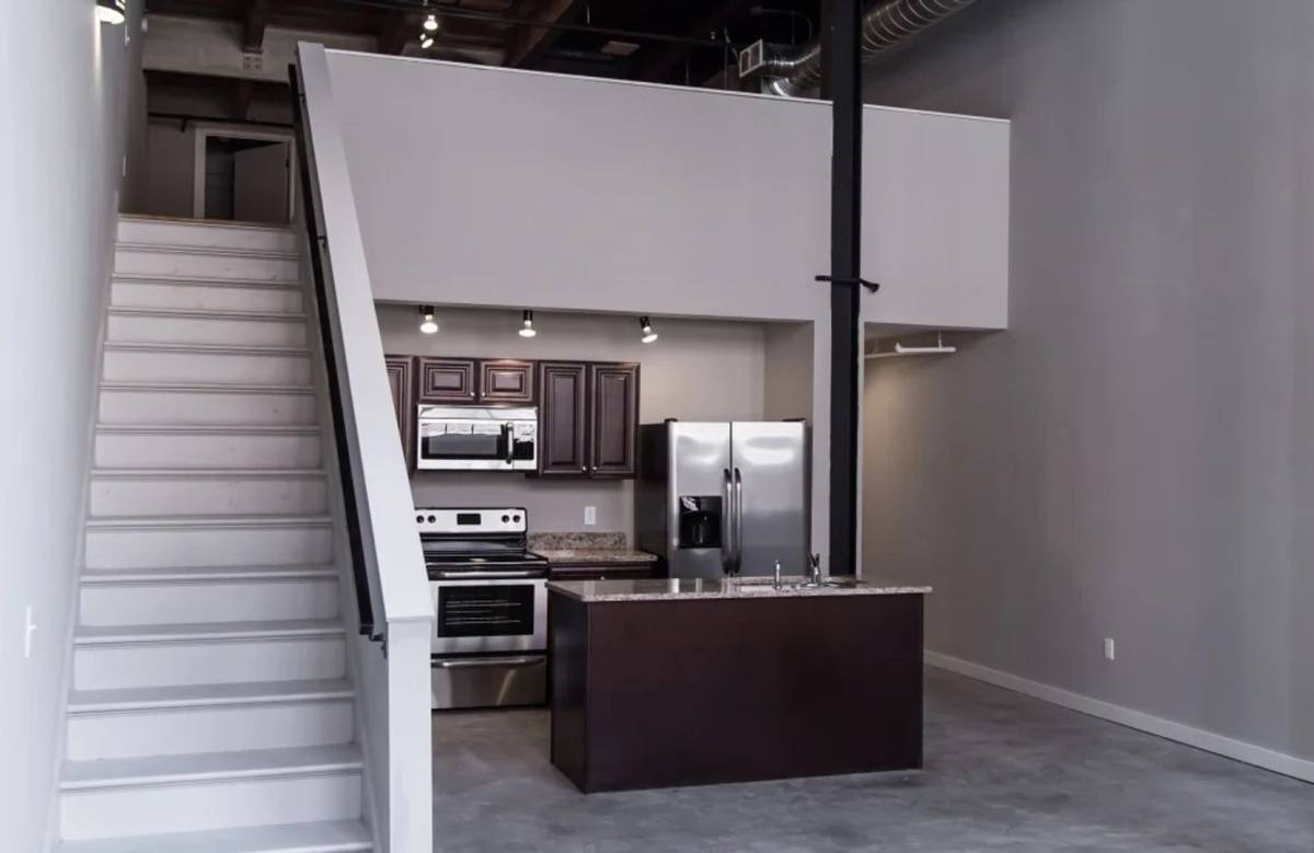 Apartment for rent at 345 S Front St, Memphis, TN 38103