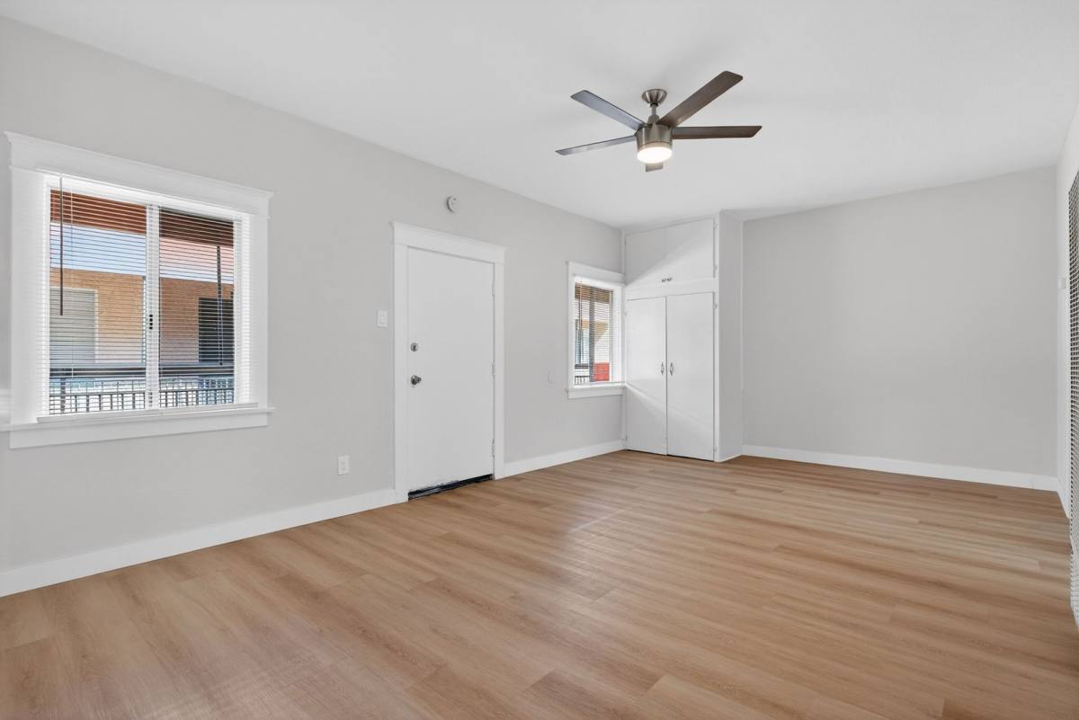 Apartment for rent at 915 Cherry Ave, Long Beach, CA 90813