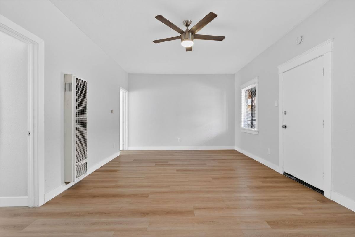 Apartment for rent at 915 Cherry Ave, Long Beach, CA 90813