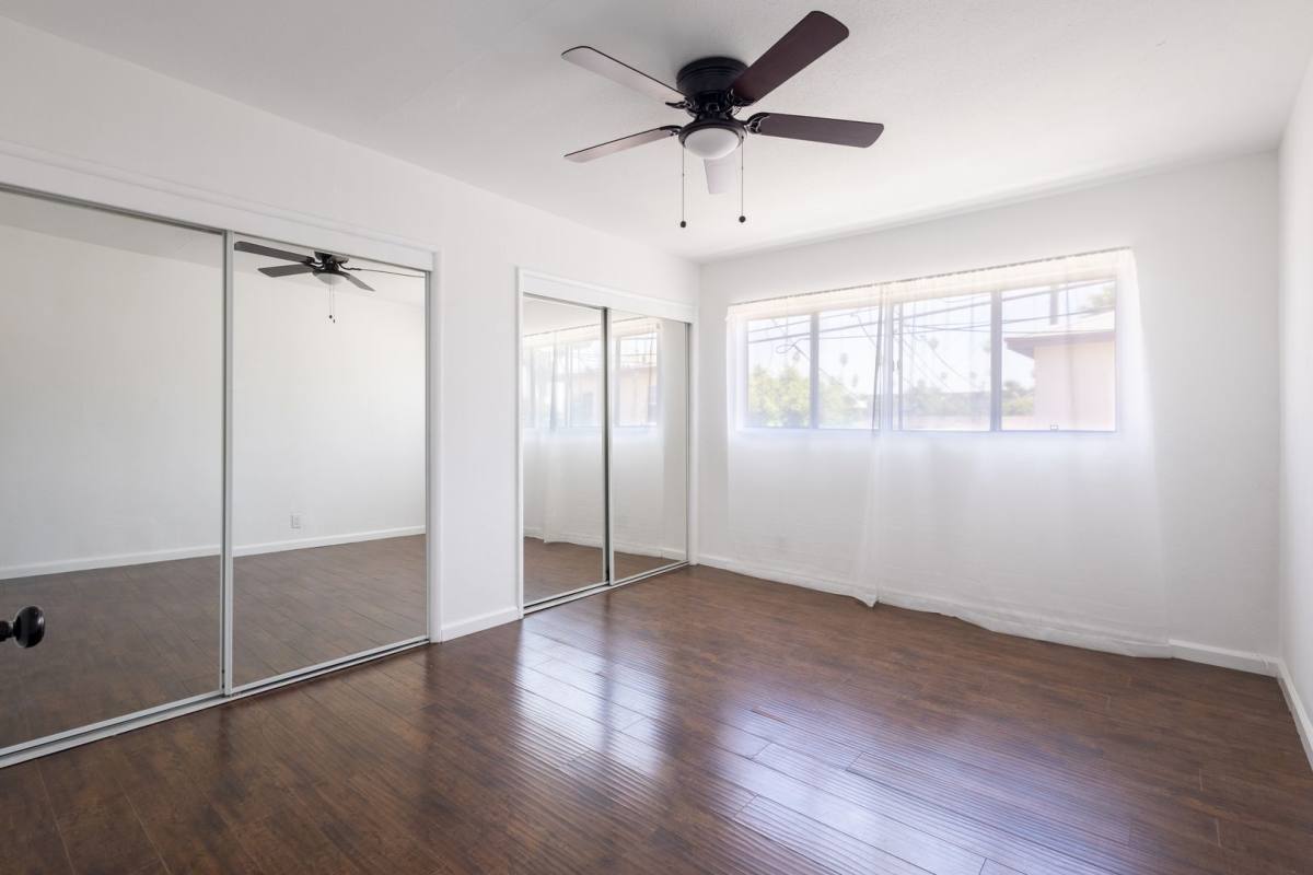 Apartment for rent at 924 N Kingsley Dr, Los Angeles, CA 90029