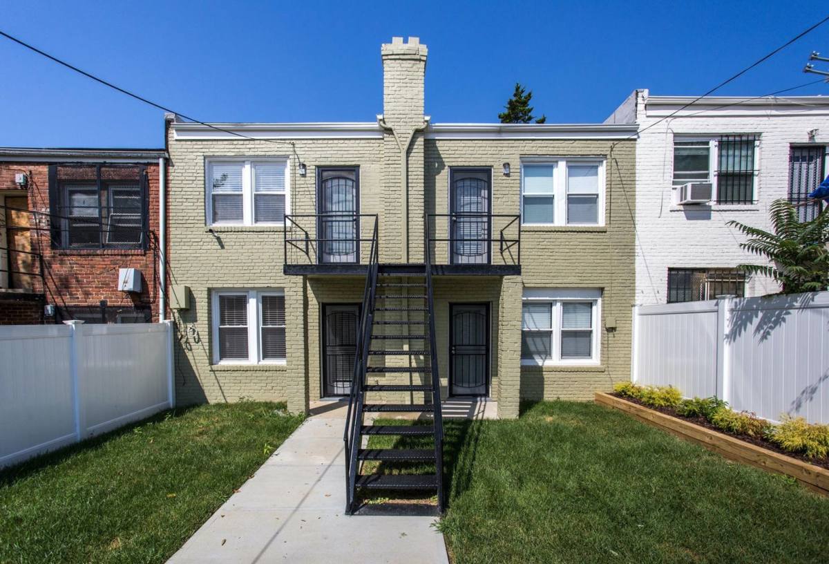 Condo for rent at 851 19th St NE, Washington, DC 20002