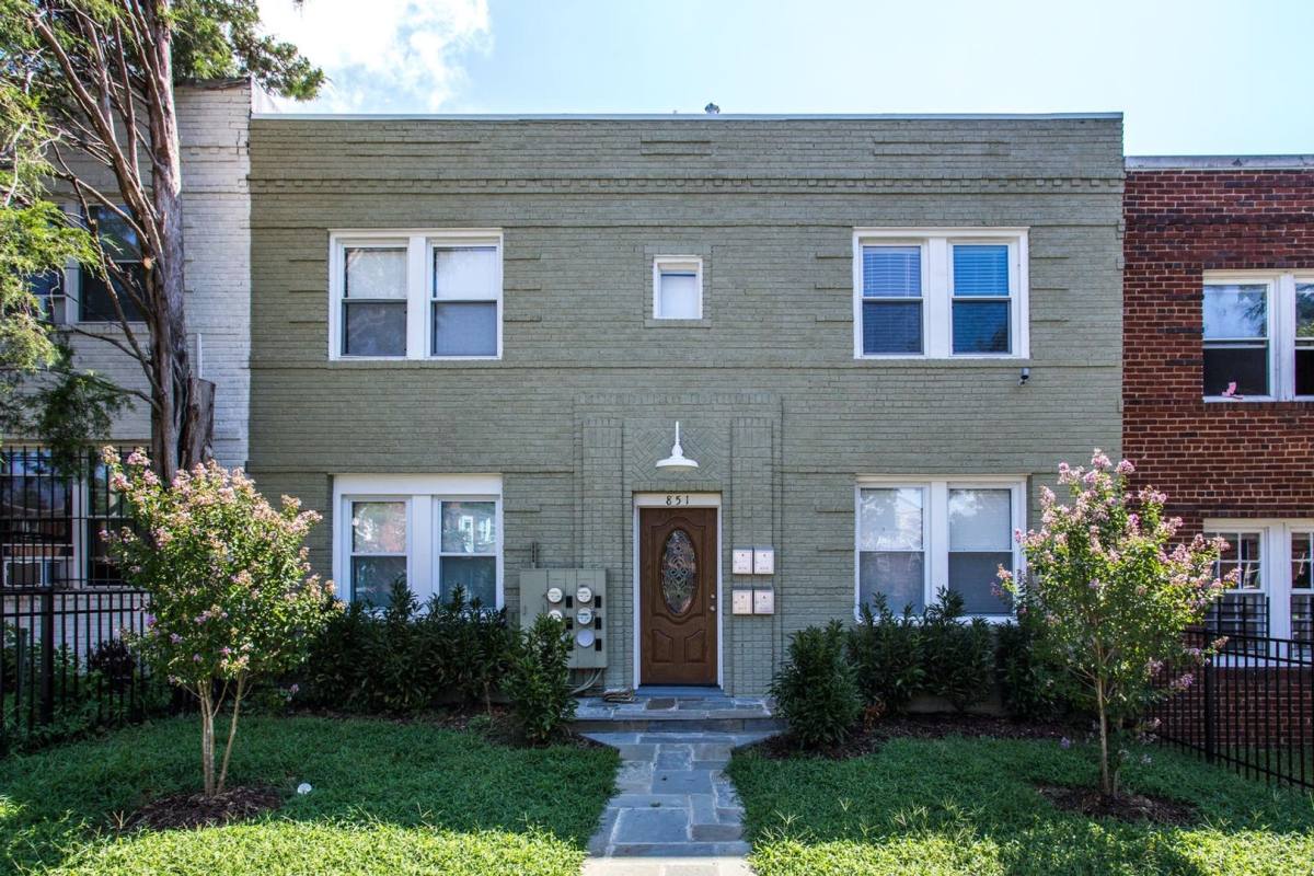 Condo for rent at 851 19th St NE, Washington, DC 20002