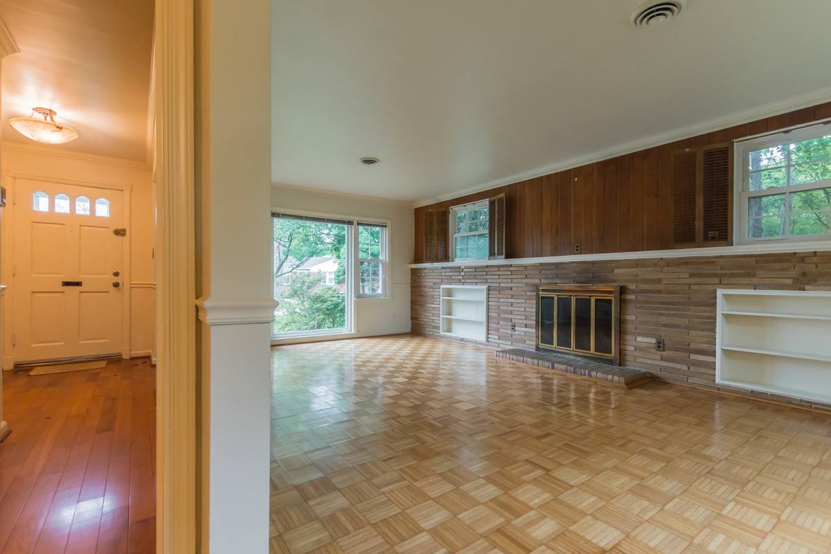 House for rent at 9702 Bellevue Dr, Bethesda, MD 20814