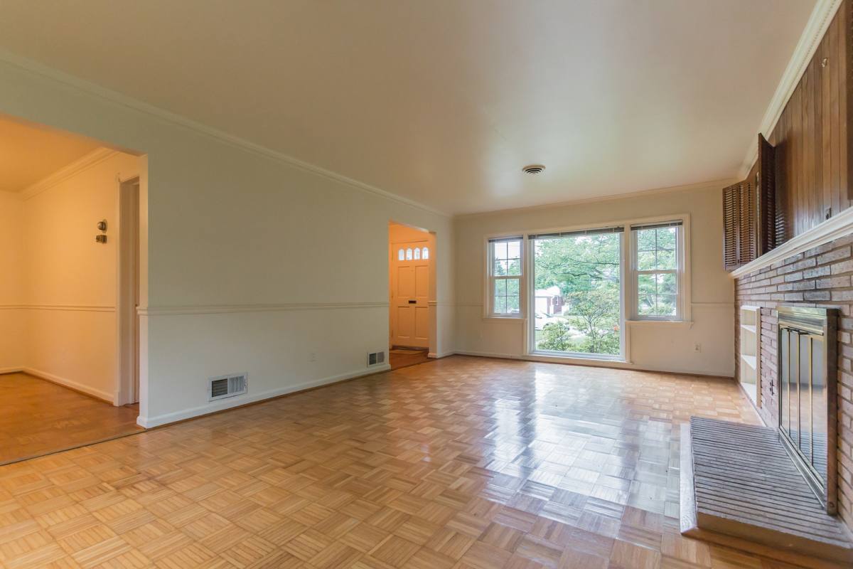 House for rent at 9702 Bellevue Dr, Bethesda, MD 20814