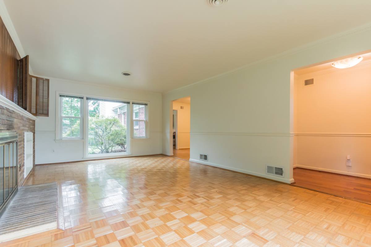 House for rent at 9702 Bellevue Dr, Bethesda, MD 20814