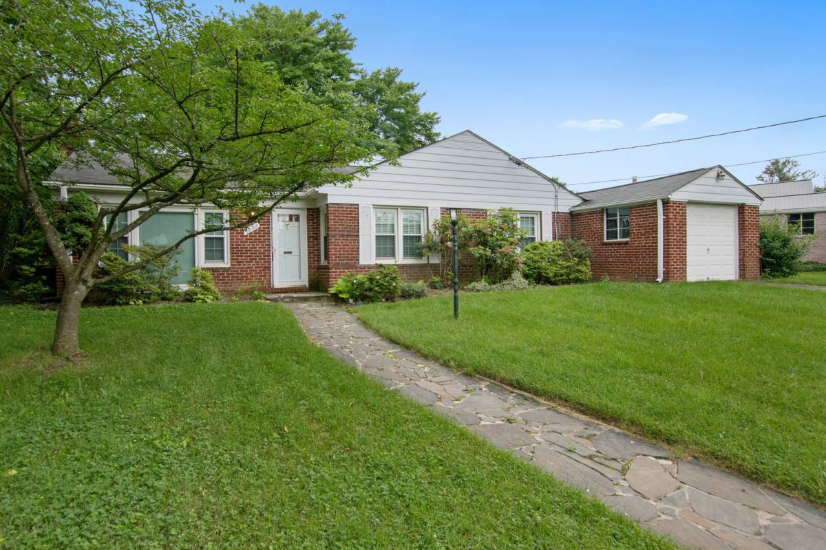 House for rent at 9702 Bellevue Dr, Bethesda, MD 20814