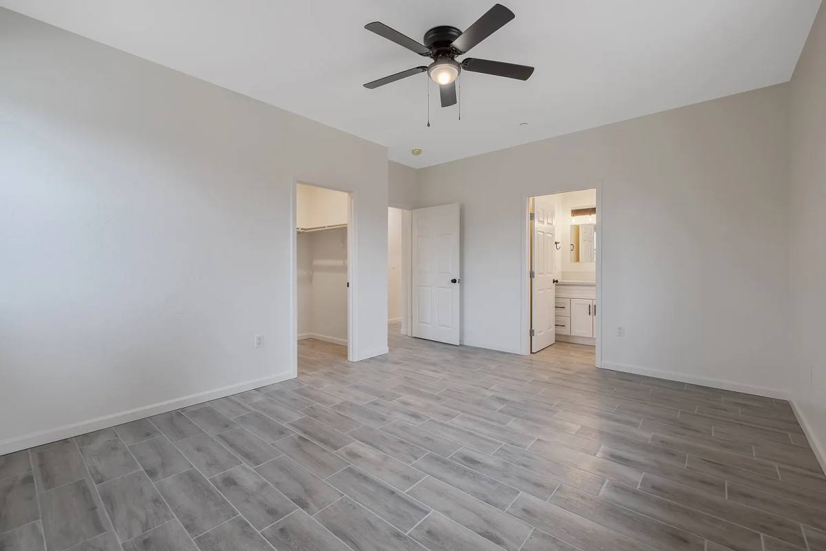 Apartment for rent at 601 E 10th St, Hanford, CA 93230