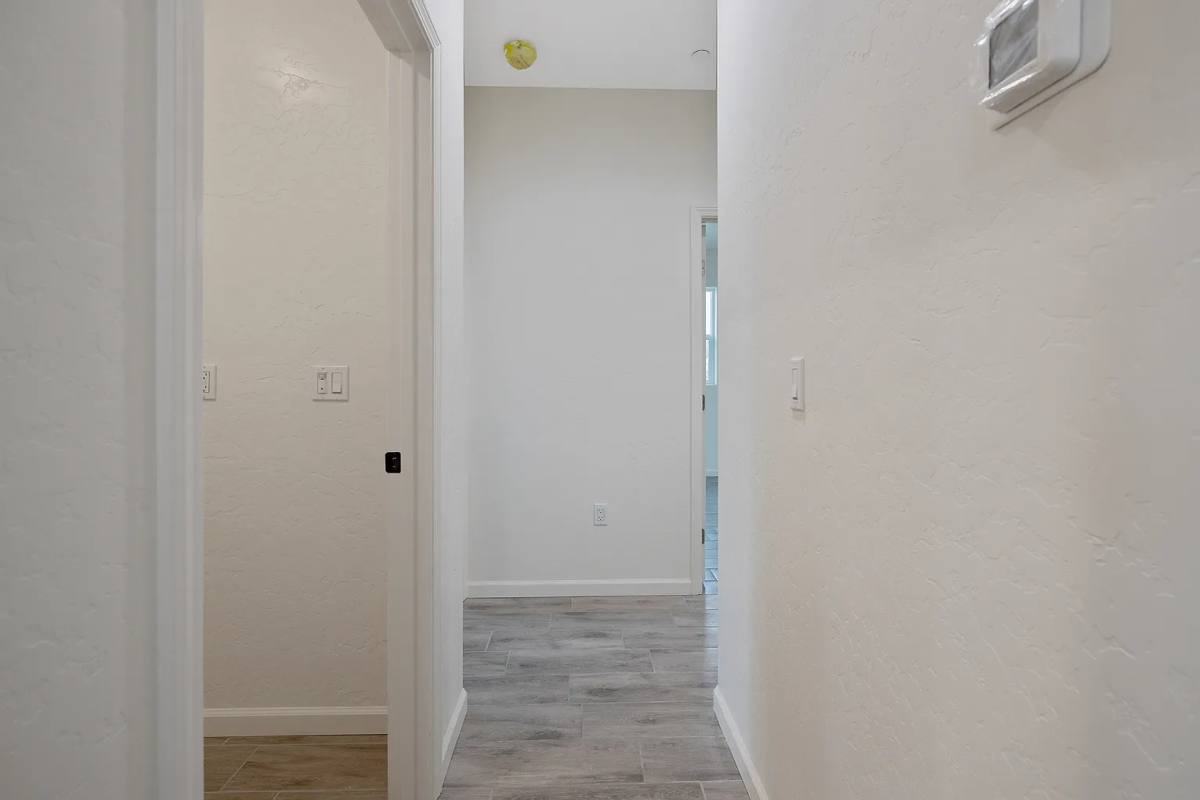 Apartment for rent at 601 E 10th St, Hanford, CA 93230