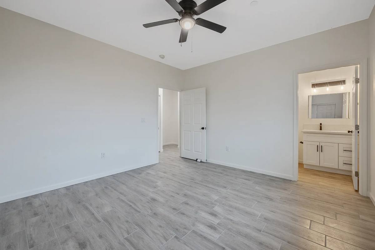 Apartment for rent at 601 E 10th St, Hanford, CA 93230