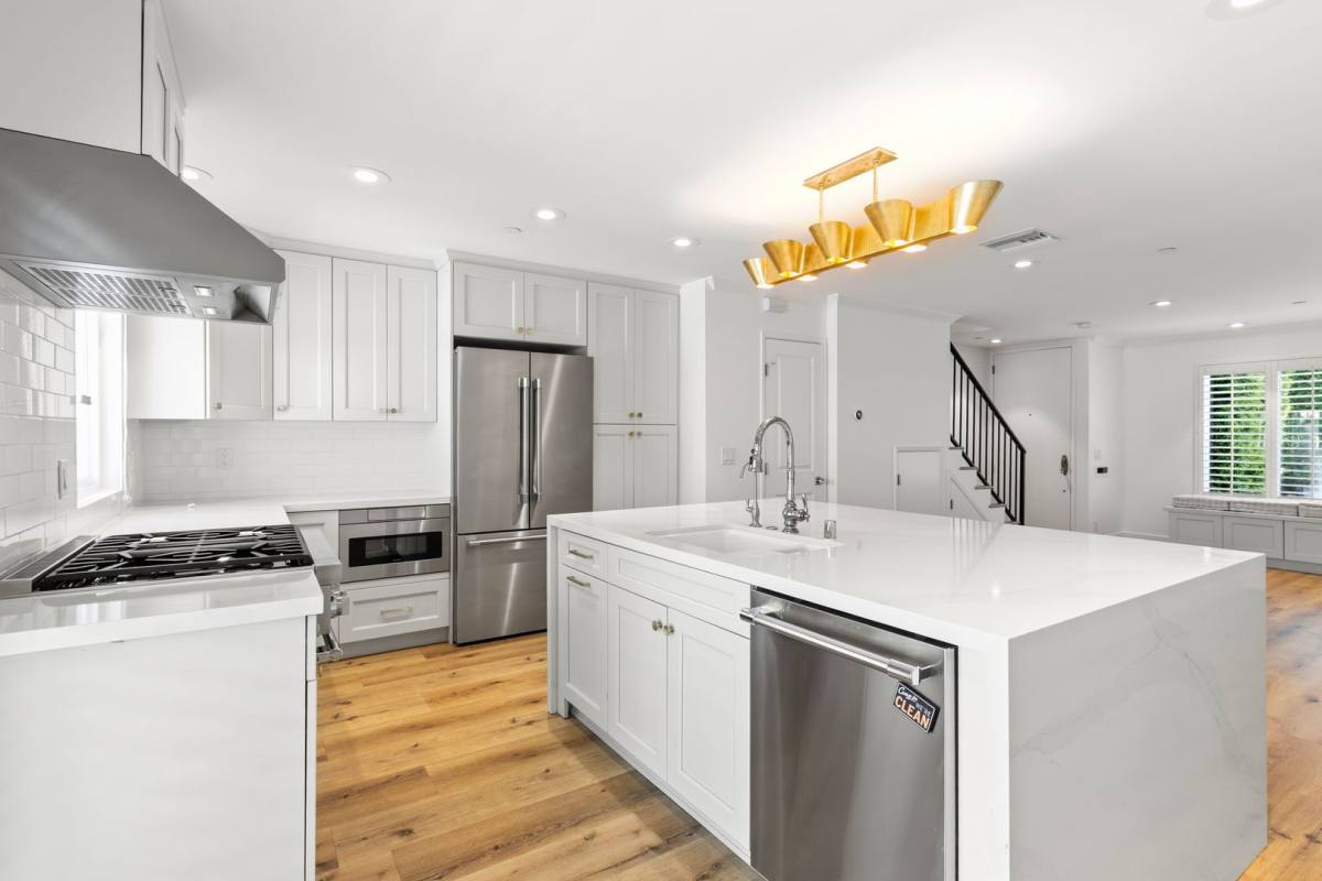 Townhouse for rent at 1063 Dover Dr, Newport Beach, CA 92660