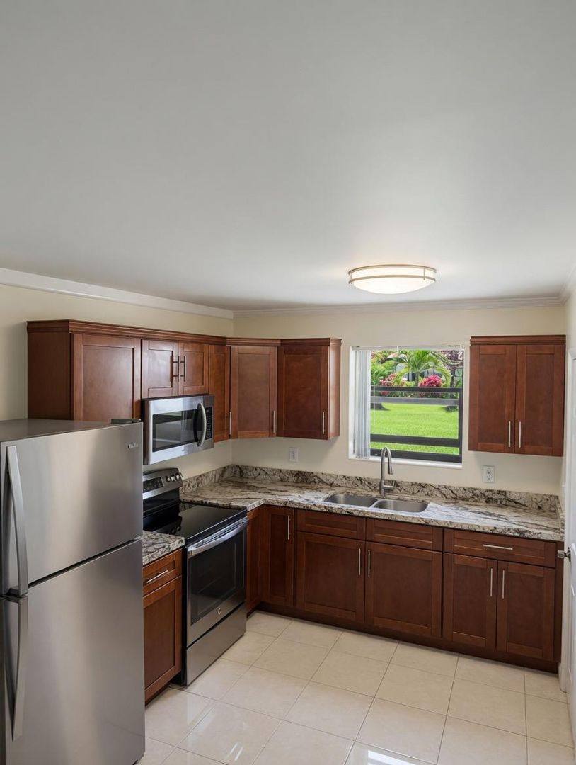 House for rent at 261 NE 40 St, Pompano Beach, FL 33064