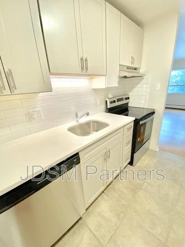 Apartment for rent at 1415 N Pearl St #104, Denver, CO 80203