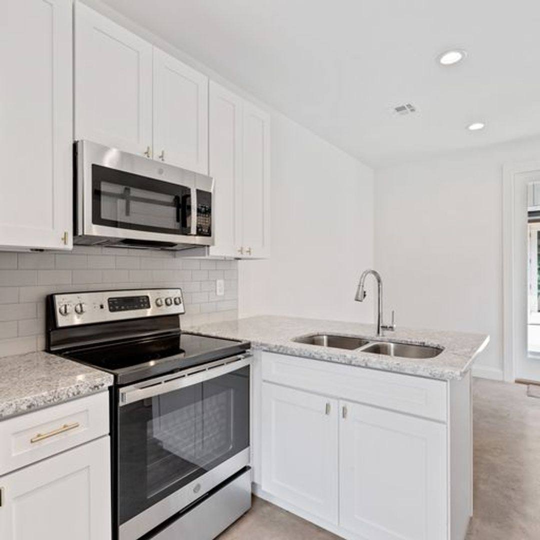 Condo for rent at 305 Ella St, Lafayette, LA 70506