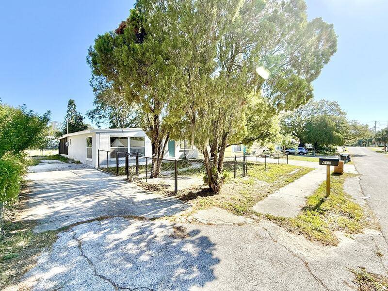House for rent at 617 Pent St, Tarpon Springs, FL 34689