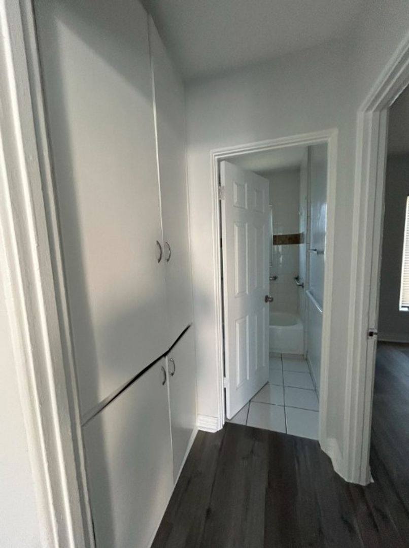 Apartment for rent at 1935 Locust Ave, Long Beach, CA 90806