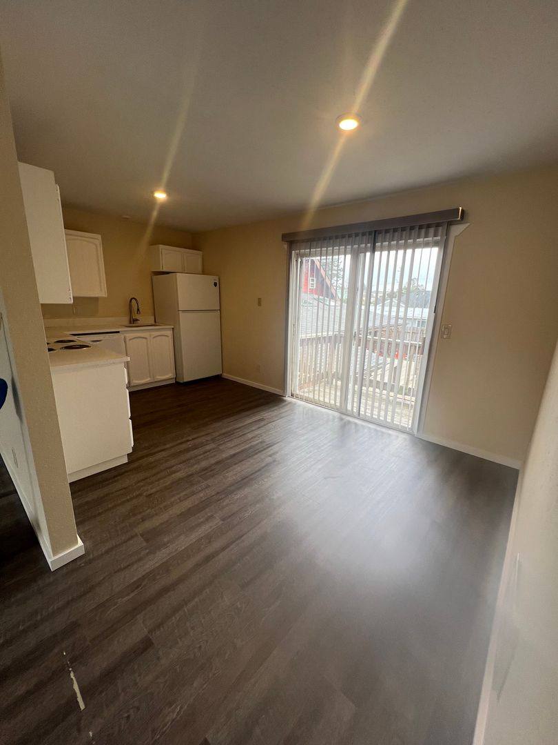 Apartment for rent at 1860 Myrtle St, North Bend, OR 97459