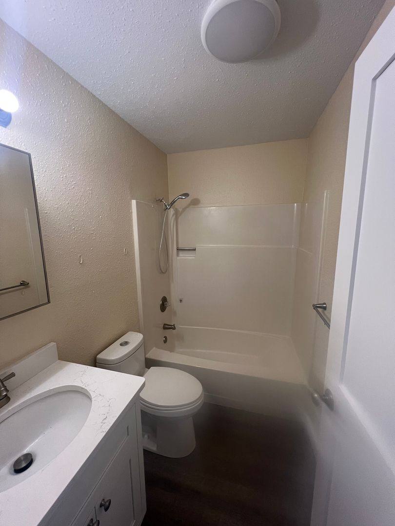 Apartment for rent at 1860 Myrtle St, North Bend, OR 97459