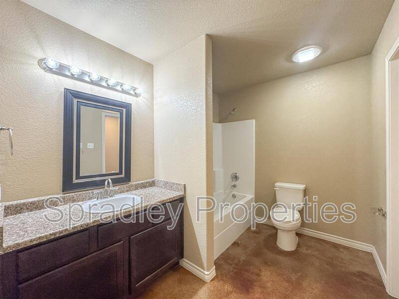 Apartment for rent at 915 Laila Lane, Belton, TX 76513
