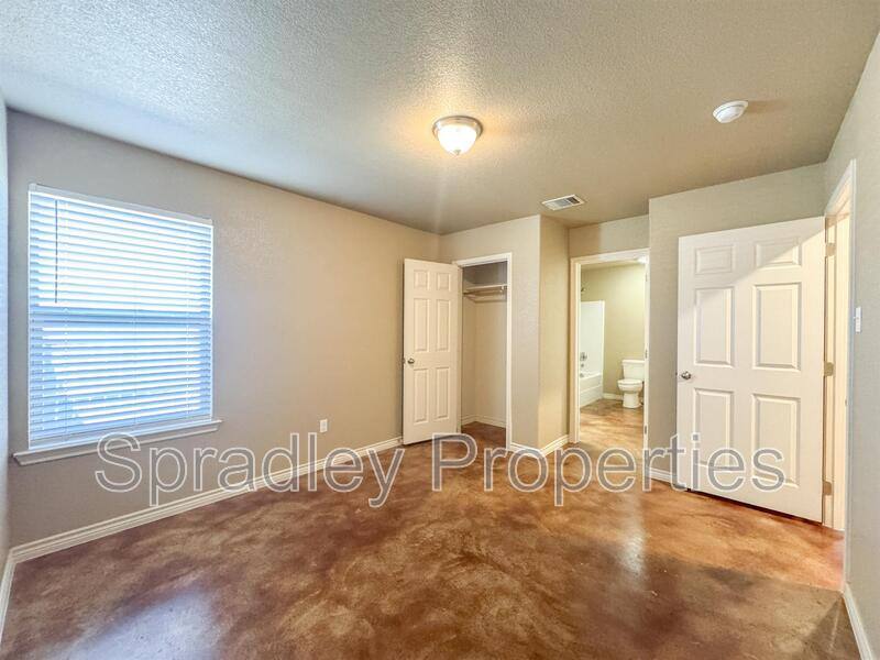 Apartment for rent at 915 Laila Lane, Belton, TX 76513