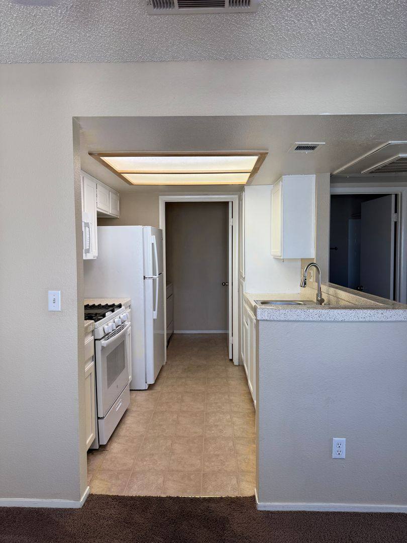 Condo for rent at 7100 Pirates Cove, Las Vegas, NV 89145
