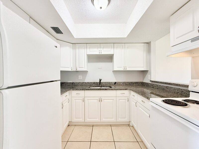 Apartment for rent at 4729 39th Ave N #206, Saint Petersburg, FL 33714