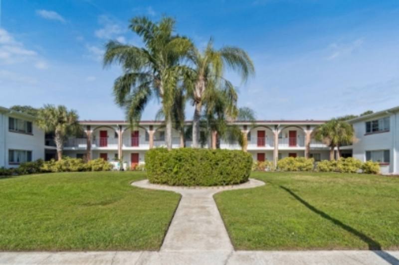 Apartment for rent at 4729 39th Ave N #206, Saint Petersburg, FL 33714