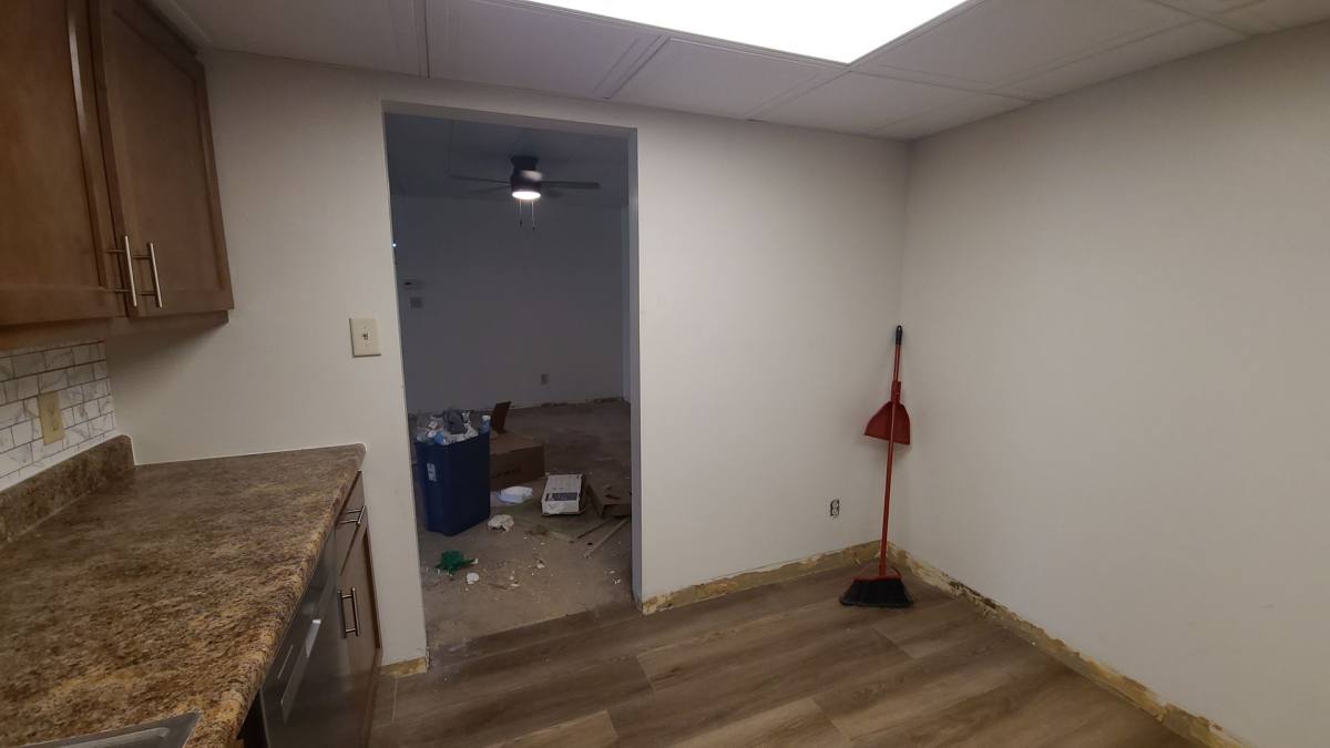 Apartment for rent at 101 Governors Lane, Carnegie, PA 15106