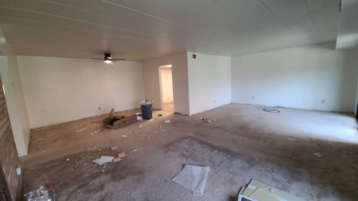 Apartment for rent at 101 Governors Lane, Carnegie, PA 15106