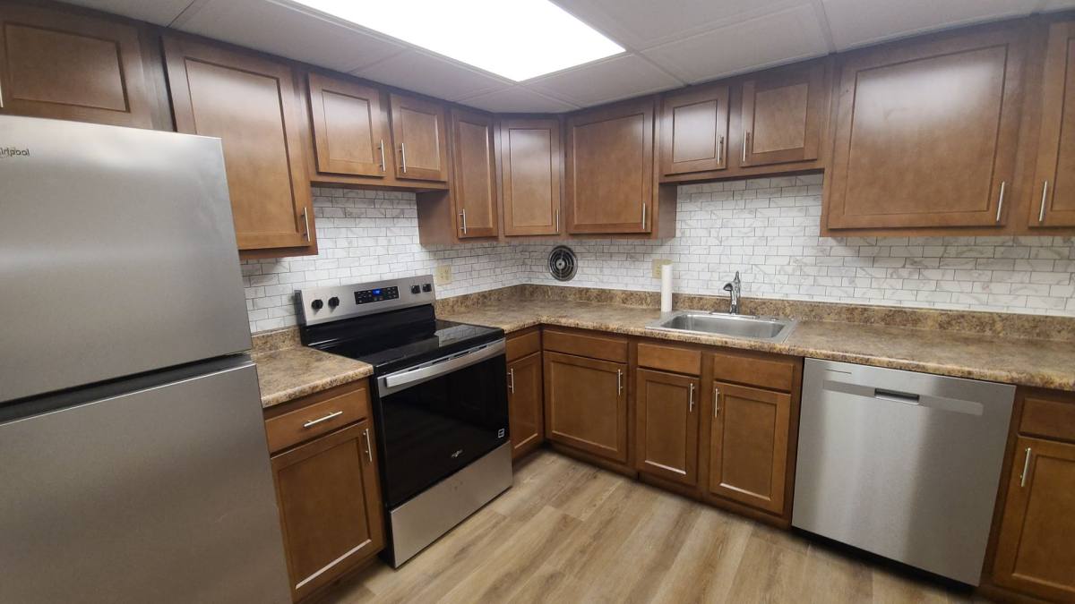 Apartment for rent at 101 Governors Lane, Carnegie, PA 15106