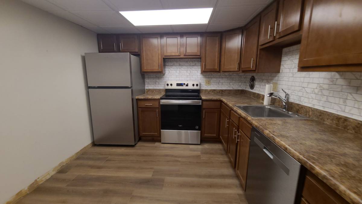 Apartment for rent at 101 Governors Lane, Carnegie, PA 15106