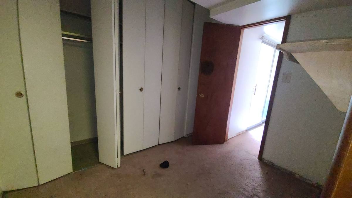 Apartment for rent at 101 Governors Lane, Carnegie, PA 15106