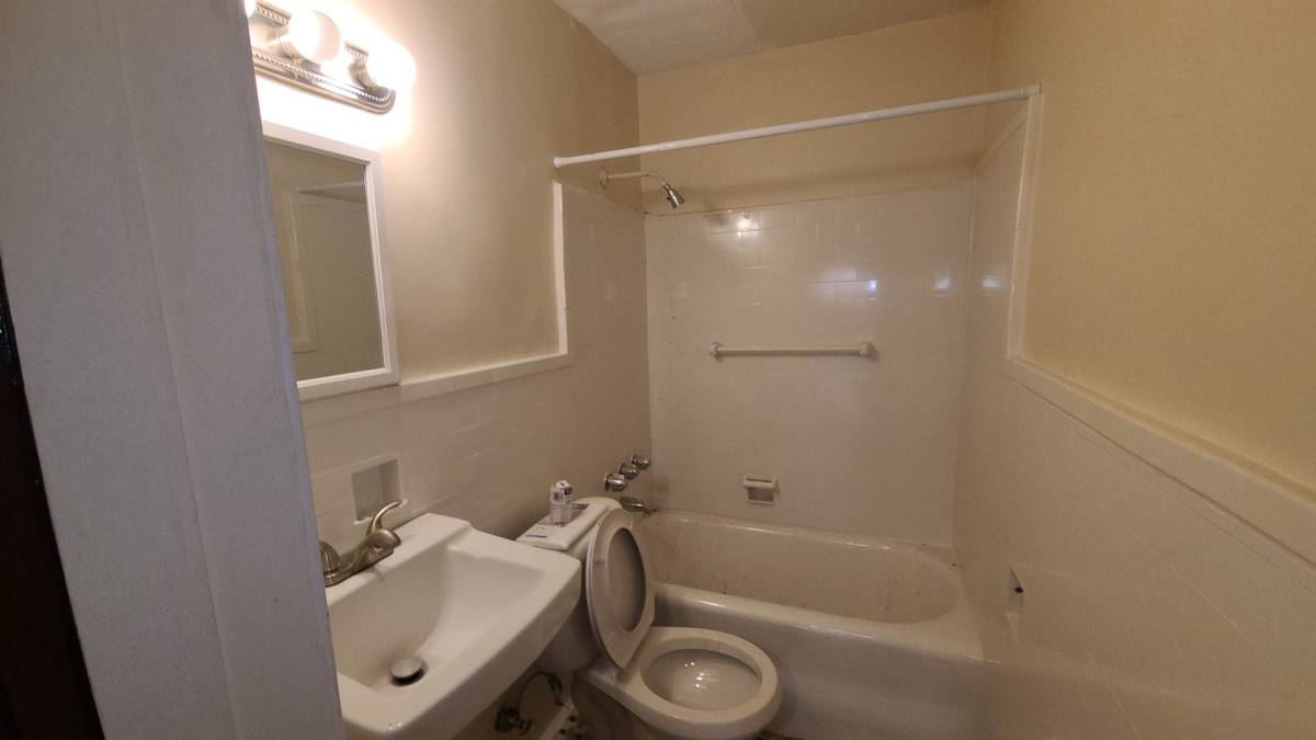 Apartment for rent at 318 Washington Rd, Pittsburgh, PA 15216