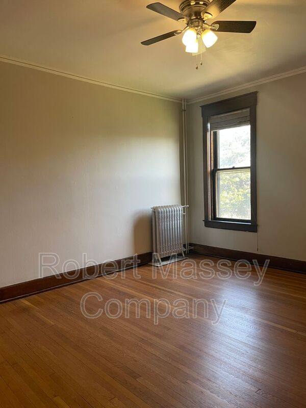 Apartment for rent at 2014 Cherokee Parkway #K, Louisville, KY 40204